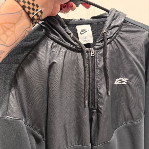 NIKE | Quarter Zip Pull Over Hoodie - Picture 3 of 3